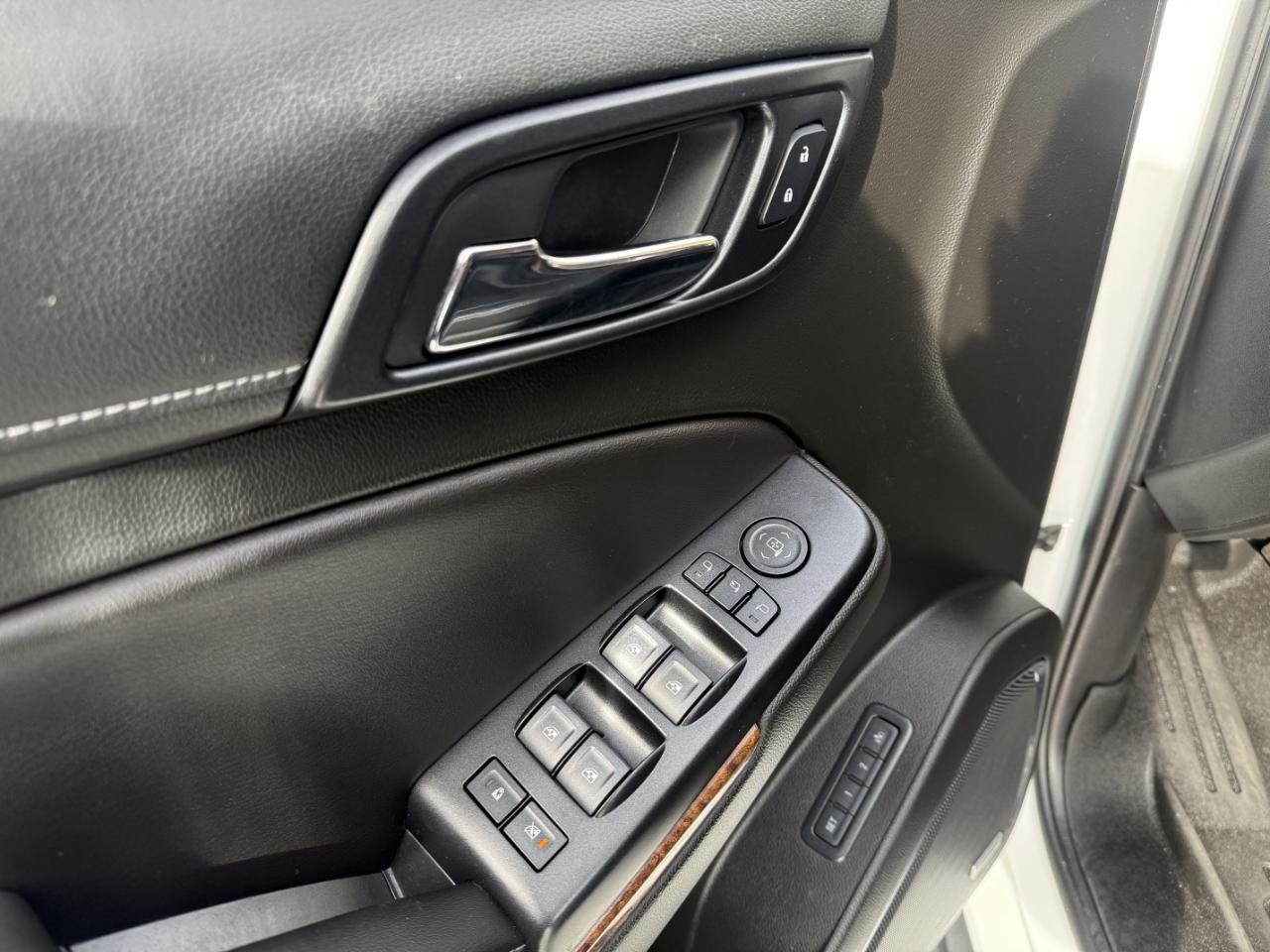 Chevrolet Tahoe 4WD 4dr Premier 2018