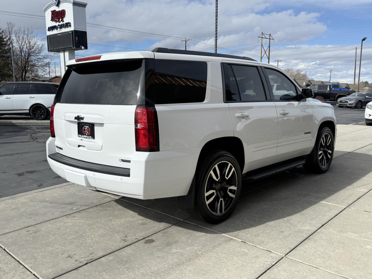 Chevrolet Tahoe 4WD 4dr Premier 2018