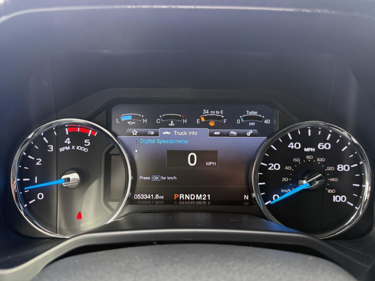 Ford Super Duty F-350 SRW Platinum 4WD Crew Cab 8' Box 2017