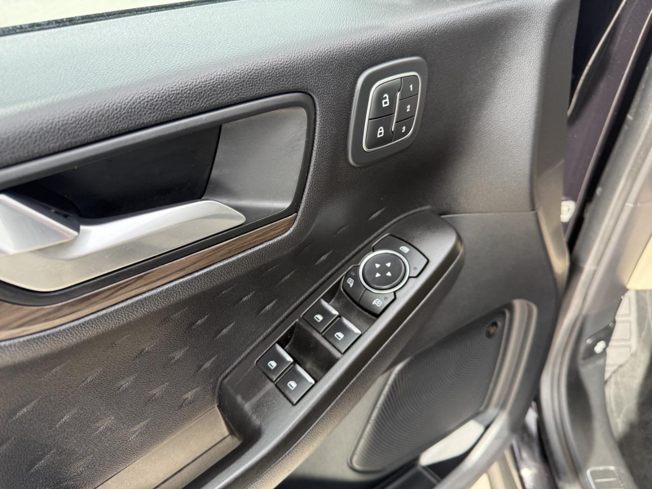 Ford Escape Titanium AWD 2020