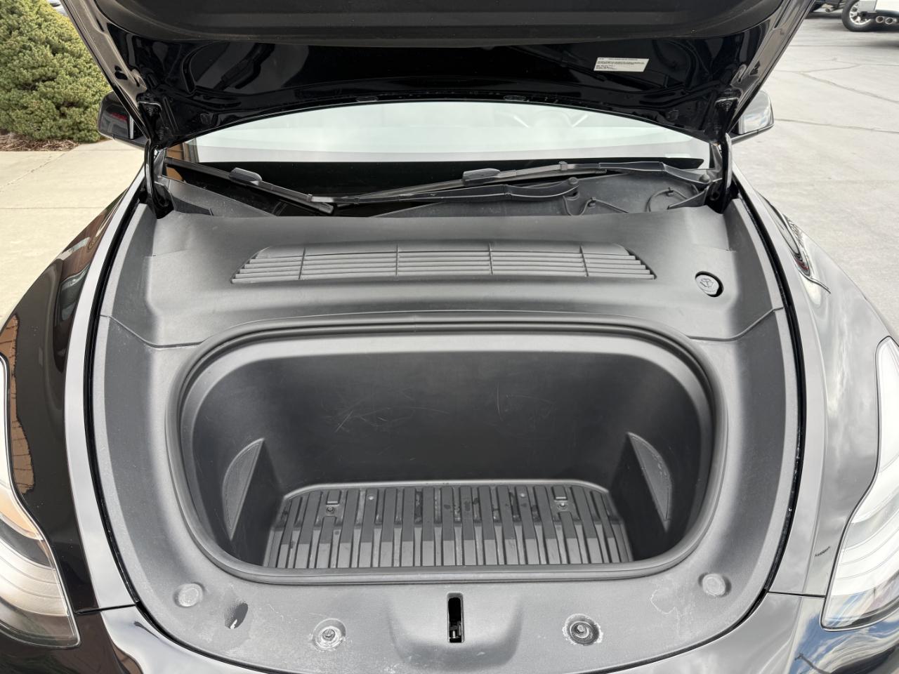 Tesla Model Y Long Range AWD 2022