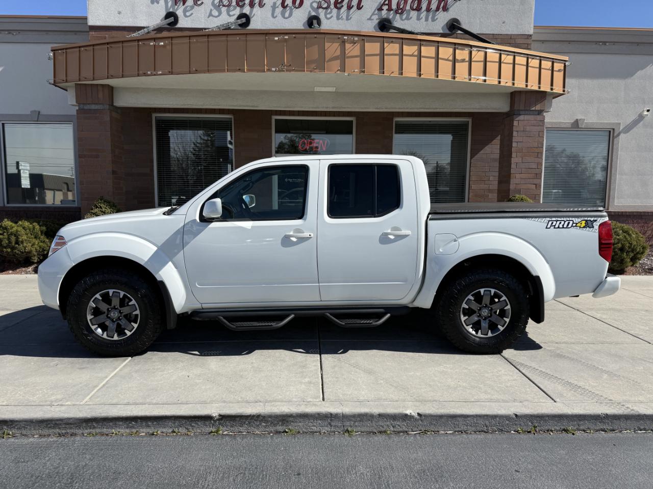 Nissan Frontier Crew Cab 4x4 PRO-4X Auto 2017