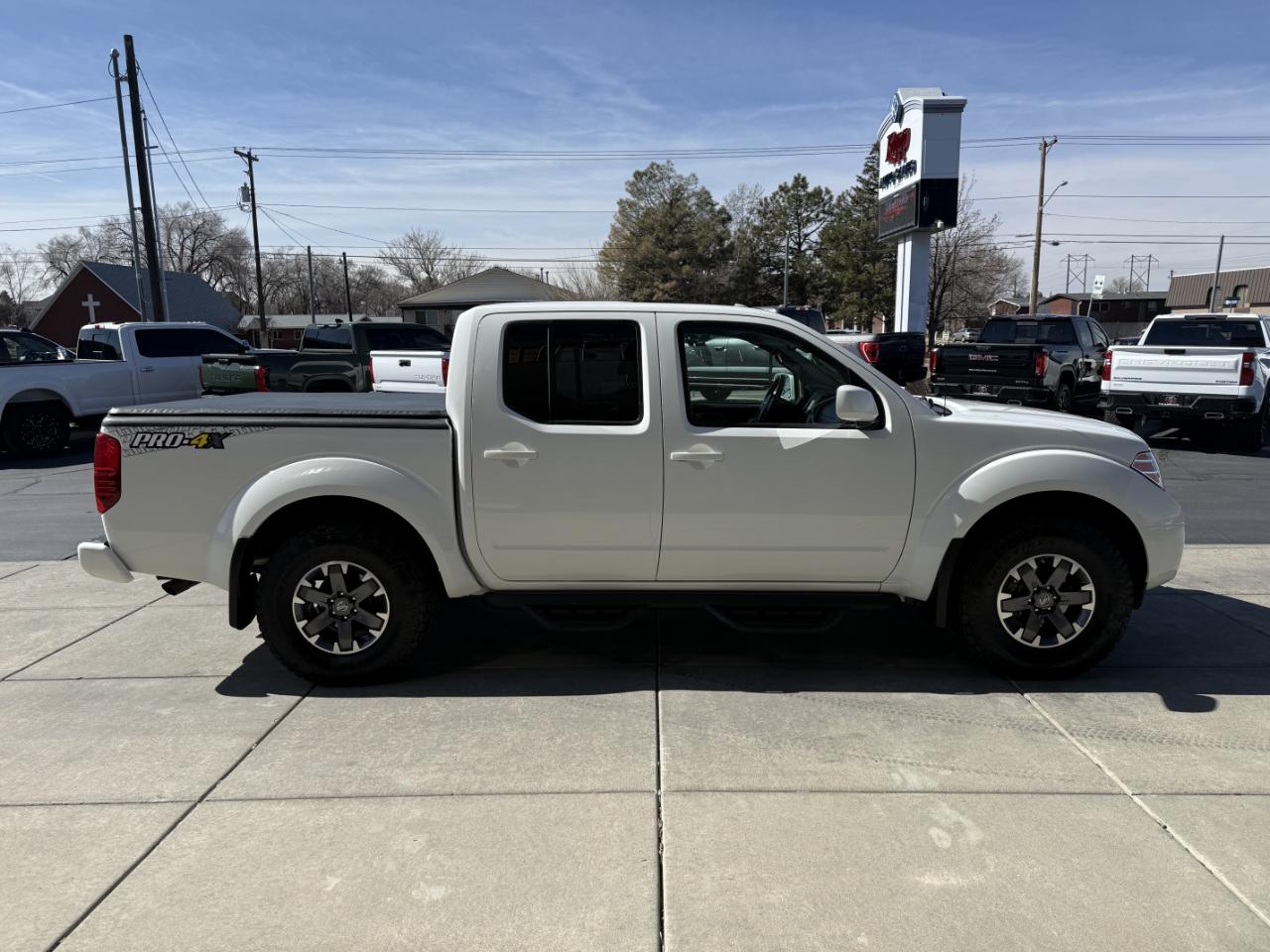 Nissan Frontier Crew Cab 4x4 PRO-4X Auto 2017
