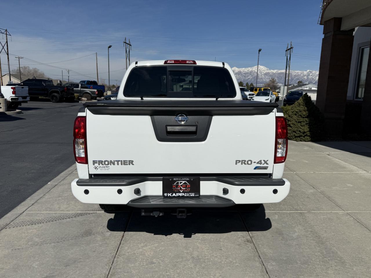Nissan Frontier Crew Cab 4x4 PRO-4X Auto 2017