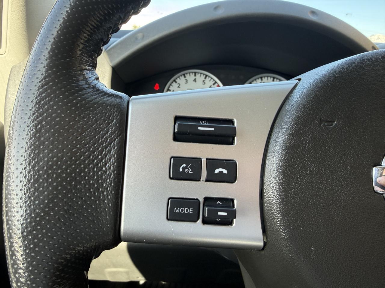 Nissan Frontier Crew Cab 4x4 PRO-4X Auto 2017