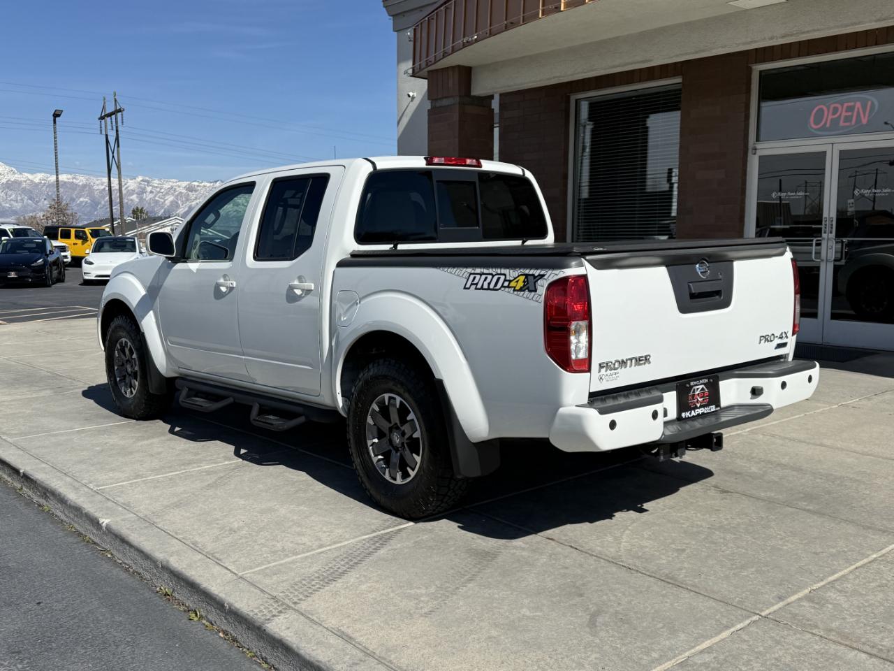 Nissan Frontier Crew Cab 4x4 PRO-4X Auto 2017
