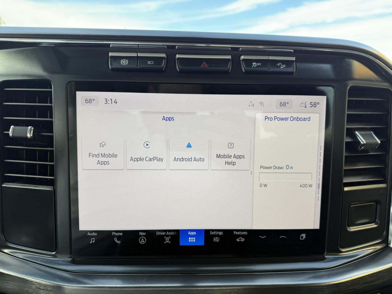 Ford Super Duty F-350 DRW Lariat 4WD Crew Cab 8' Box 2024