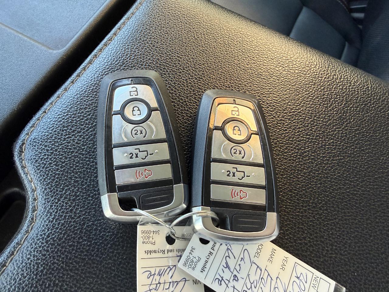 Ford Super Duty F-350 DRW Lariat 4WD Crew Cab 8' Box 2024