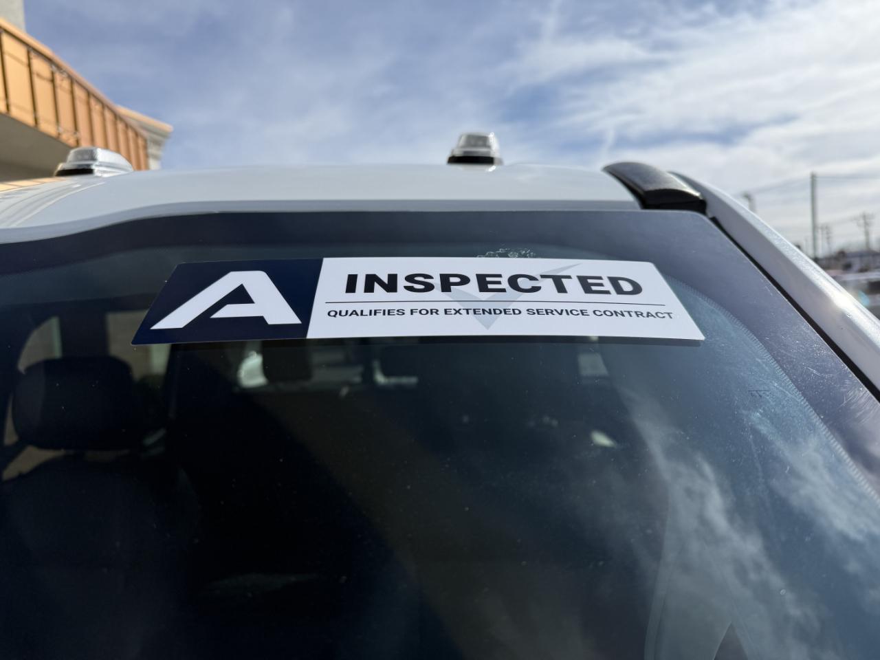 Ford Super Duty F-350 DRW Lariat 4WD Crew Cab 8' Box 2024