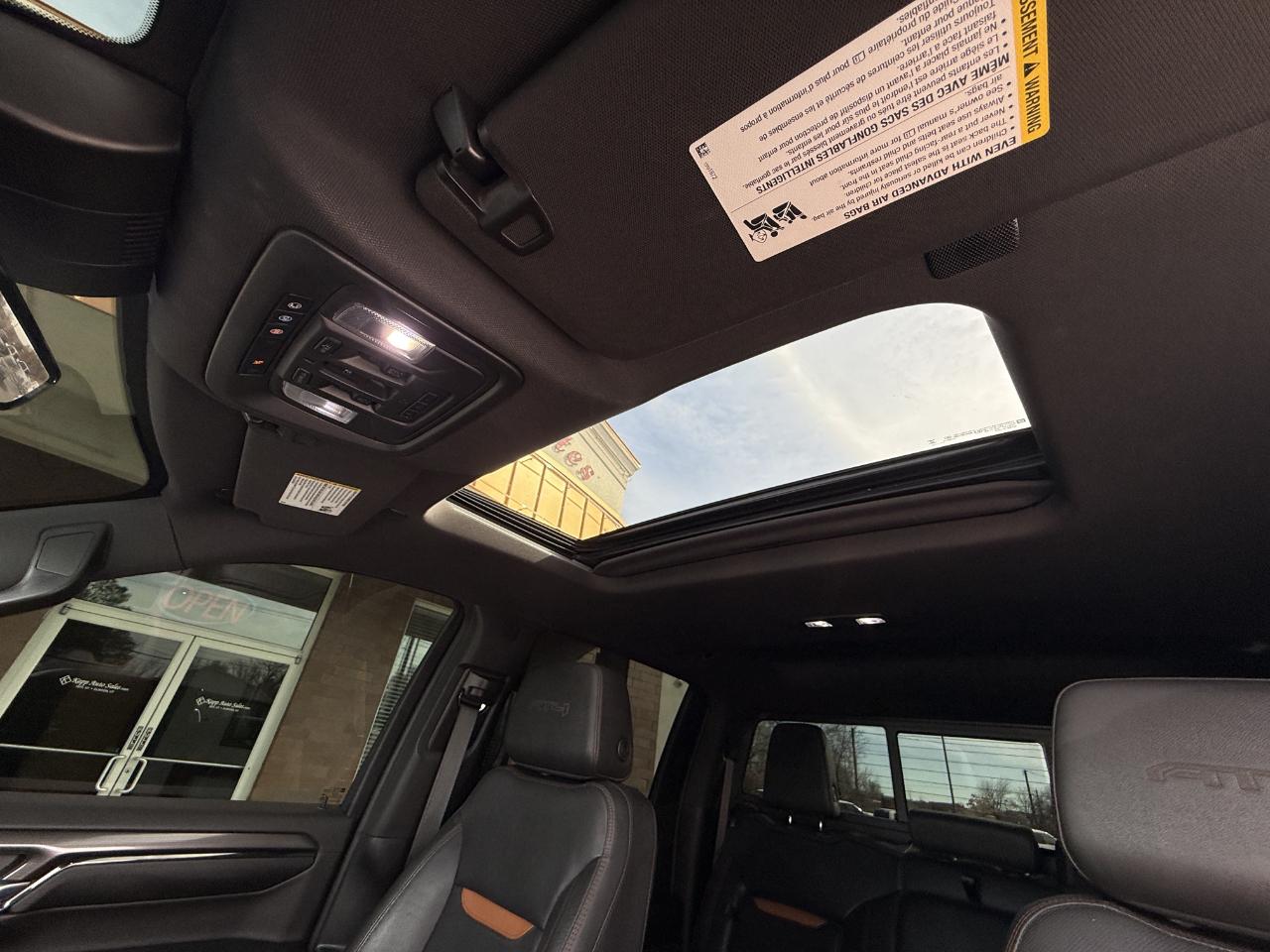 GMC Sierra 1500 4WD Crew Cab 147" AT4 2023