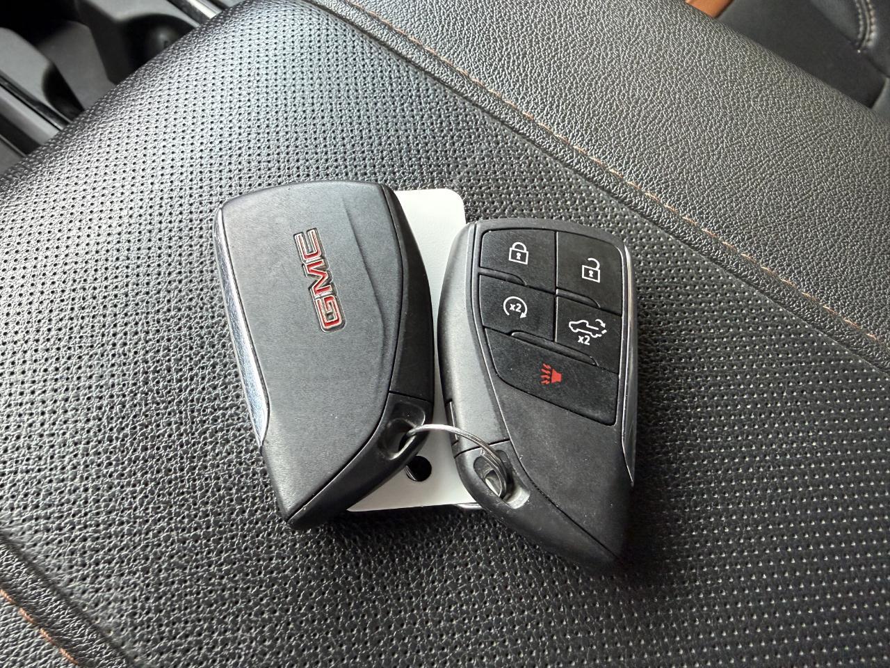 GMC Sierra 1500 4WD Crew Cab 147" AT4 2023