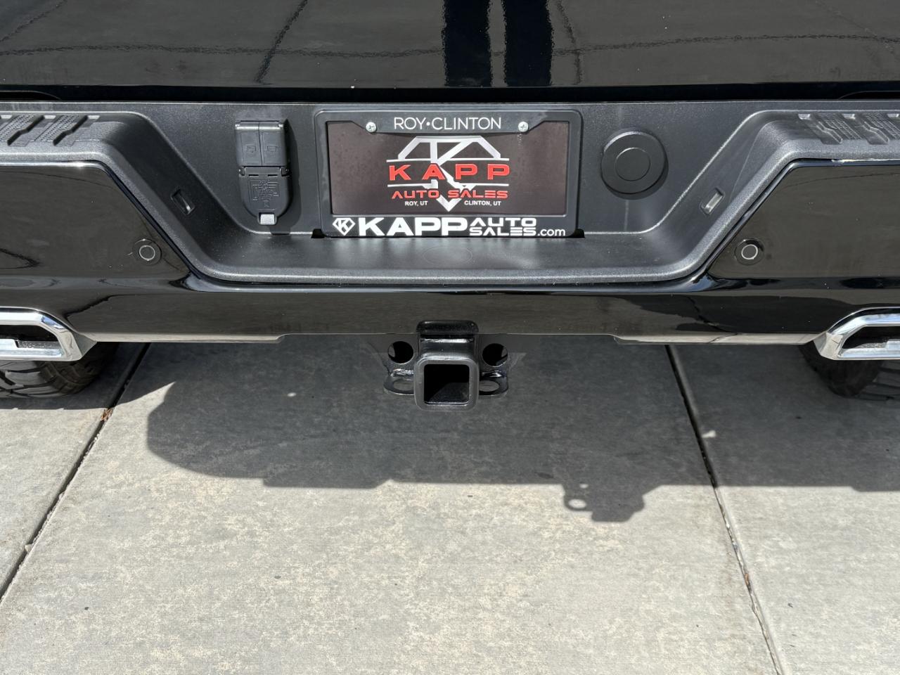 GMC Sierra 1500 4WD Crew Cab 147" AT4 2023