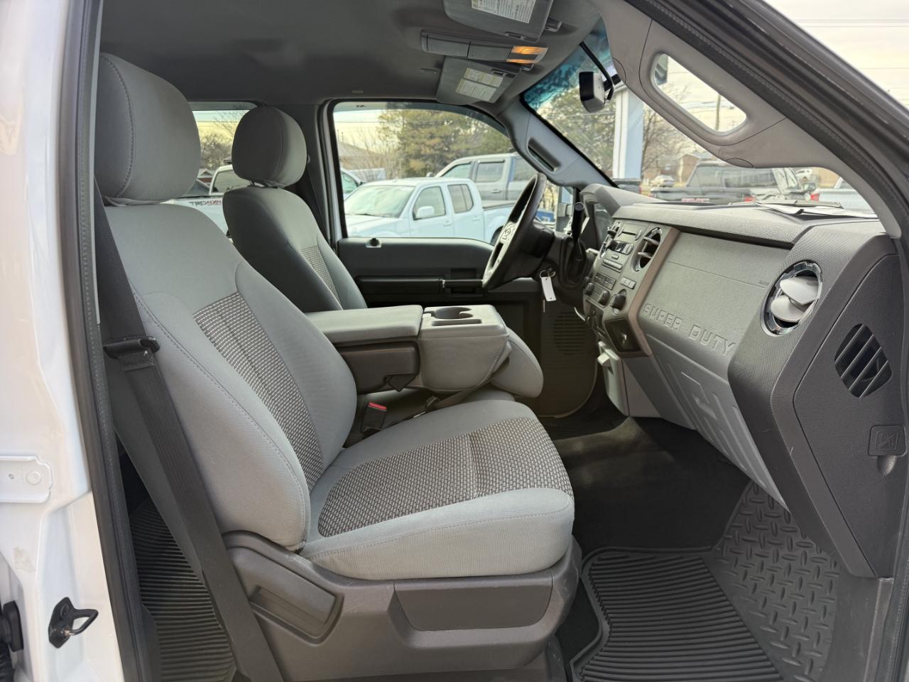 Ford Super Duty F-350 SRW 4WD Crew Cab 172" XLT 2012