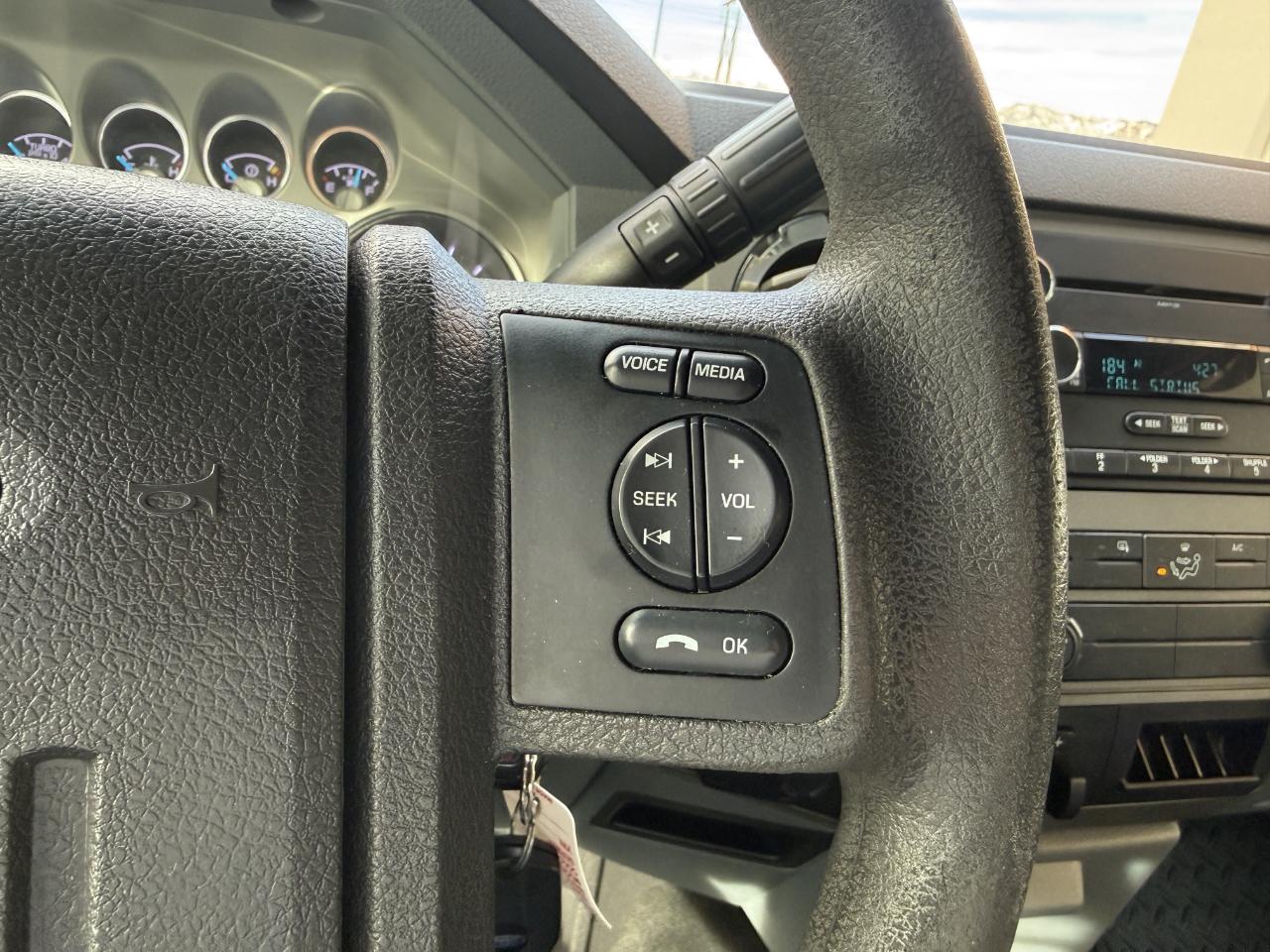 Ford Super Duty F-350 SRW 4WD Crew Cab 172" XLT 2012