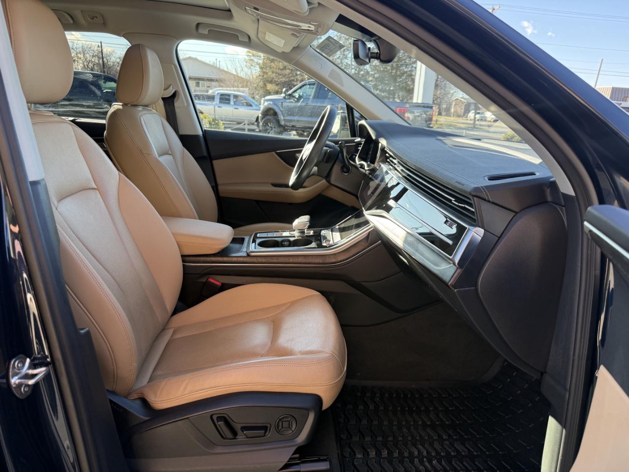 Audi Q7 Premium Plus 45 TFSI quattro 2024