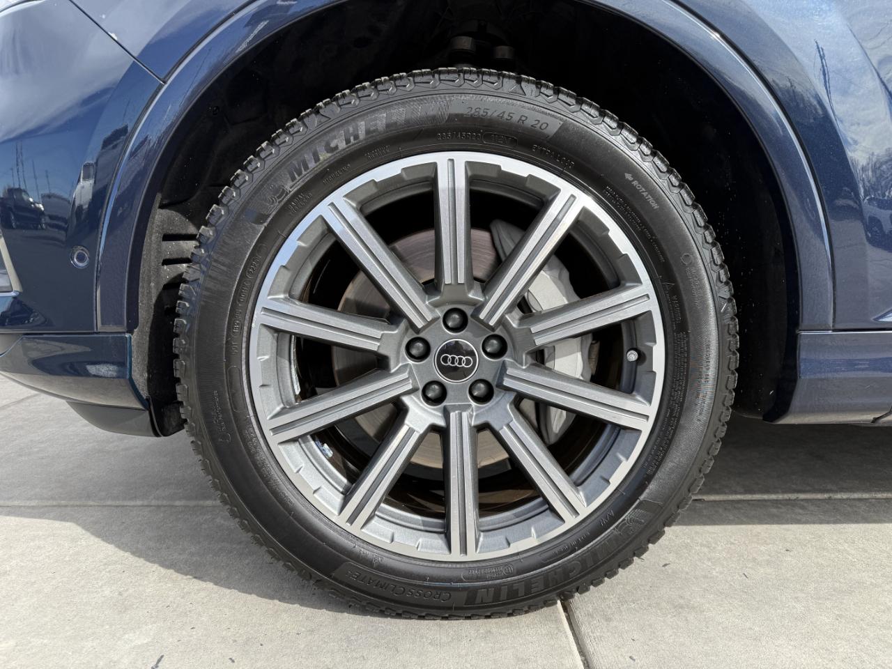 Audi Q7 Premium Plus 45 TFSI quattro 2024