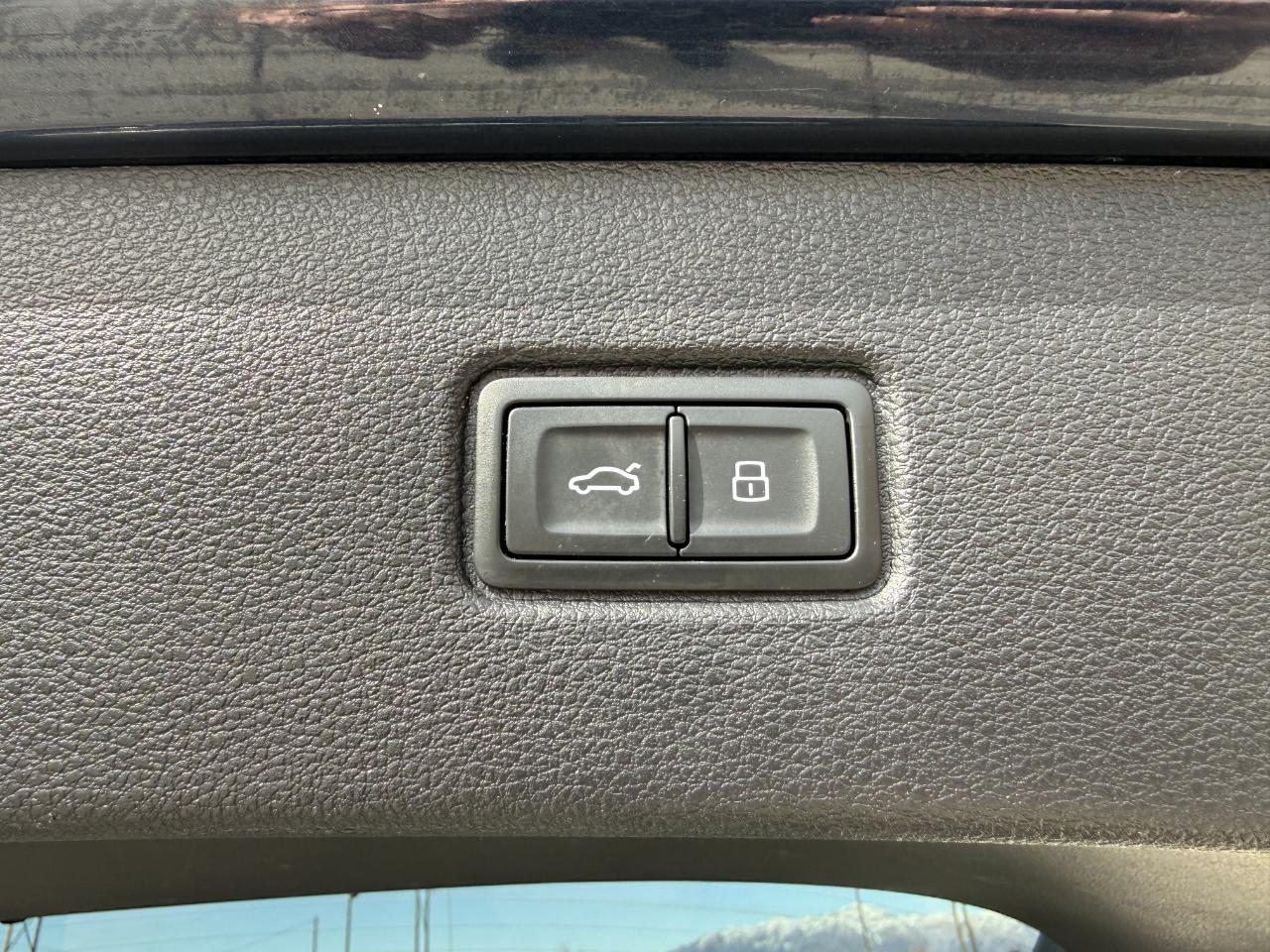 Audi Q7 Premium Plus 45 TFSI quattro 2024