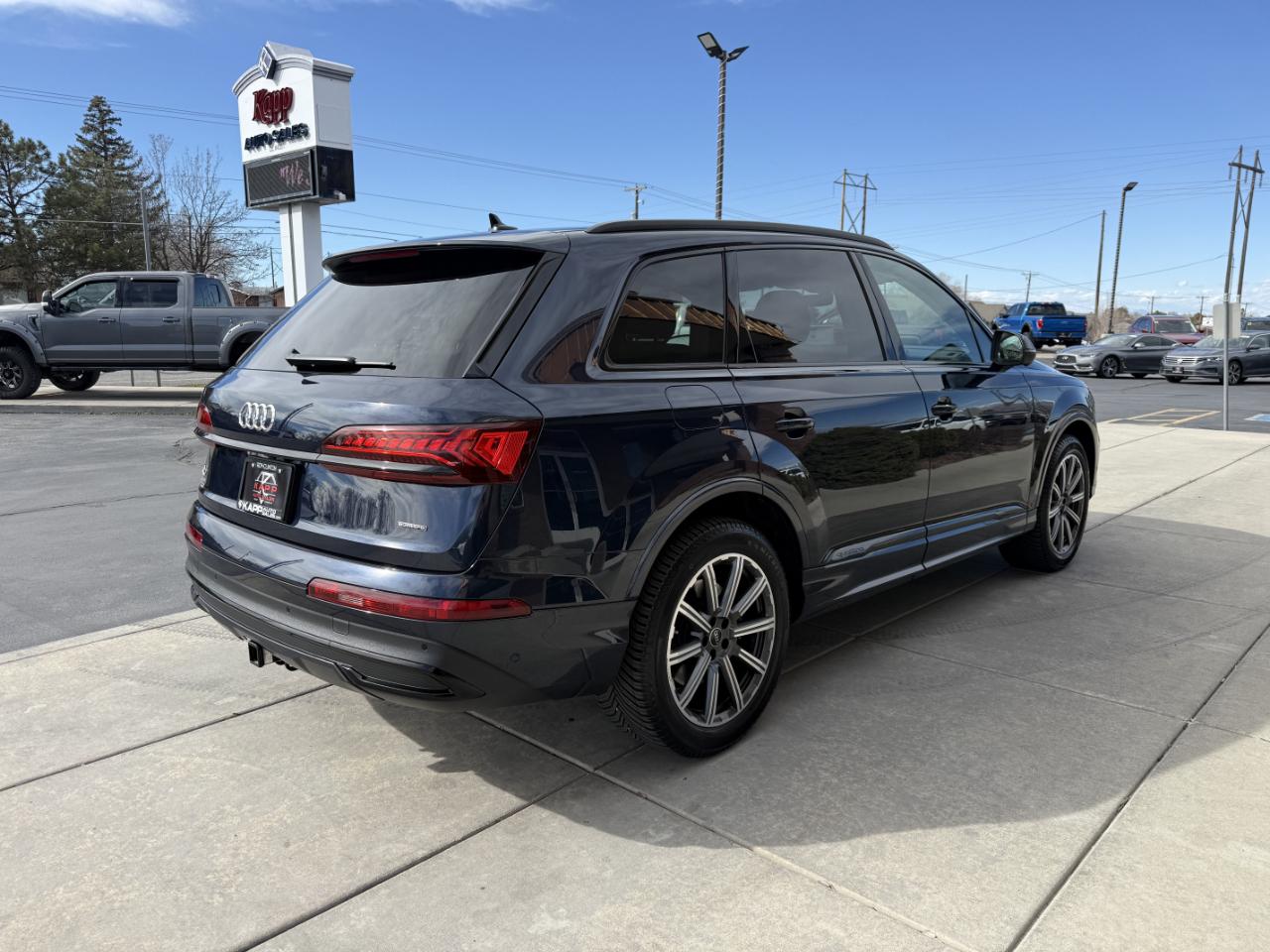 Audi Q7 Premium Plus 45 TFSI quattro 2024