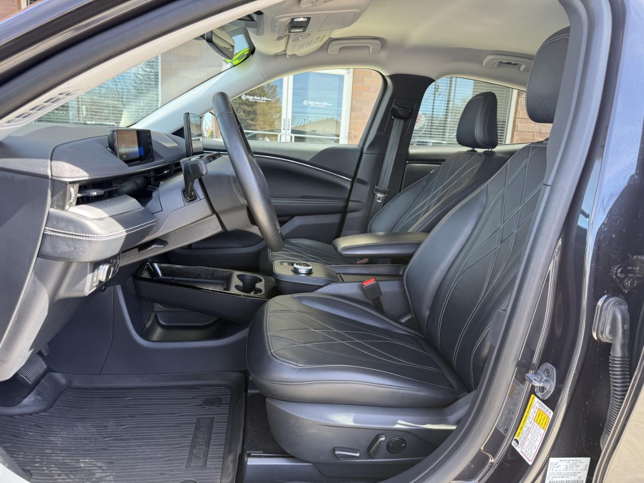 Ford Mustang Mach-E Select AWD 2022