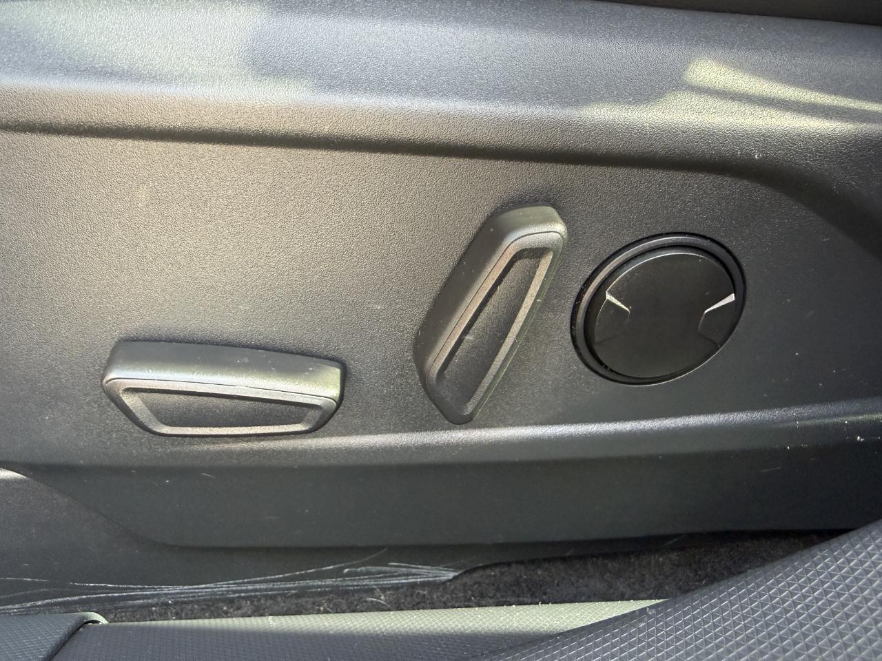 Ford Mustang Mach-E Select AWD 2022