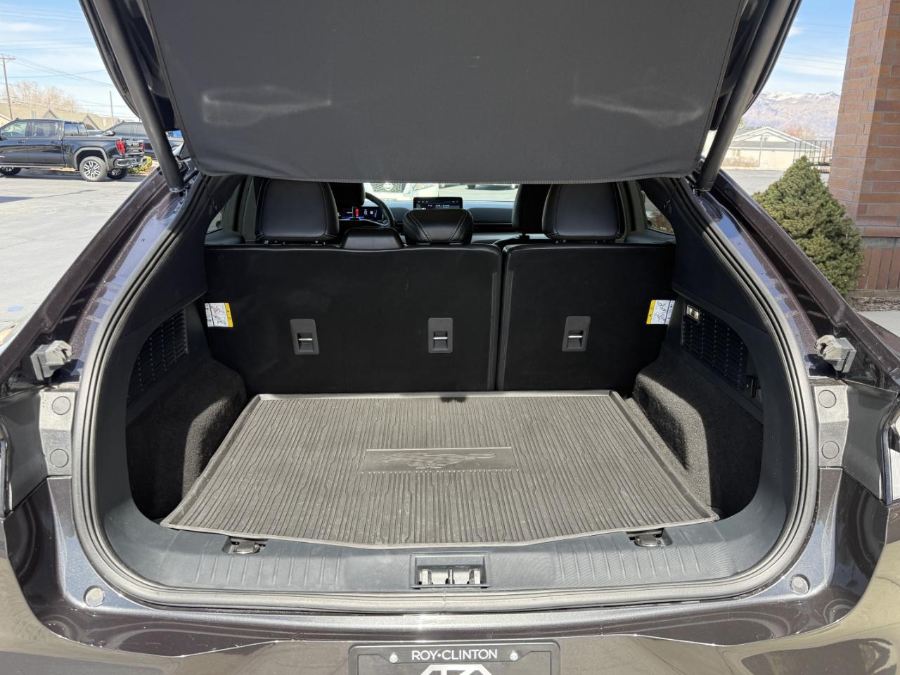 Ford Mustang Mach-E Select AWD 2022