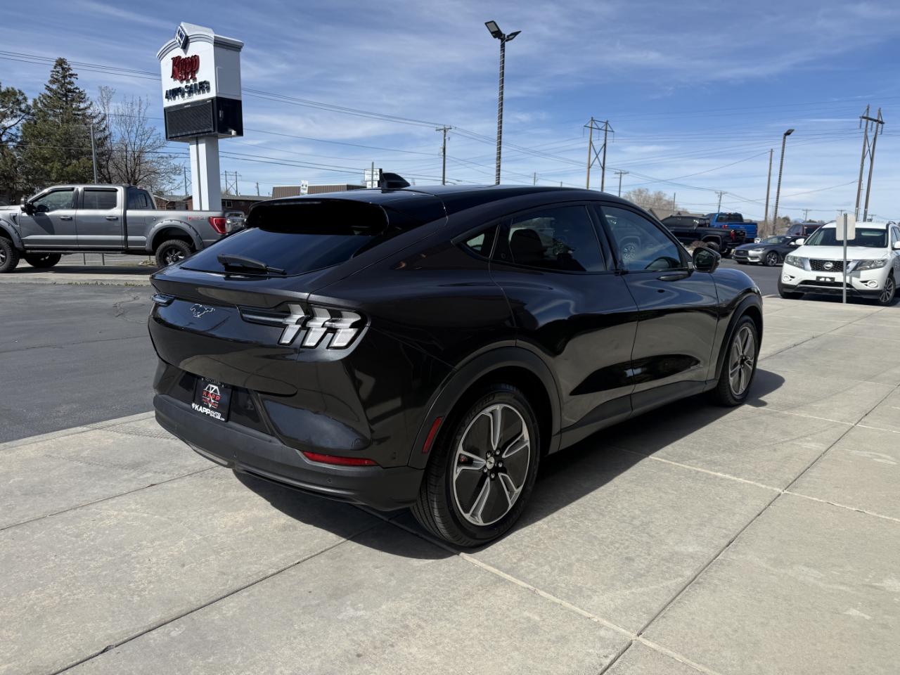 Ford Mustang Mach-E Select AWD 2022