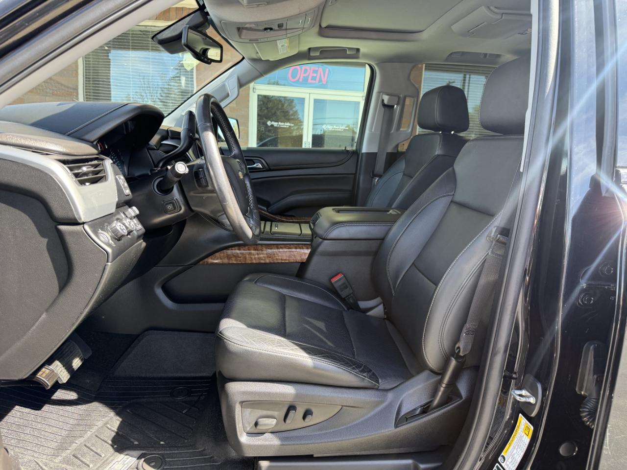 Chevrolet Tahoe 4WD 4dr Premier 2018