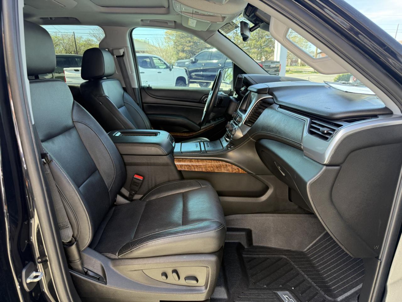 Chevrolet Tahoe 4WD 4dr Premier 2018