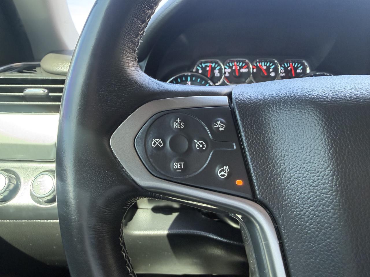 Chevrolet Tahoe 4WD 4dr Premier 2018