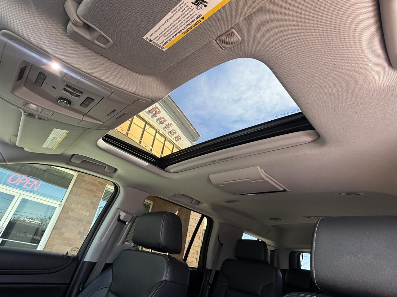 Chevrolet Tahoe 4WD 4dr Premier 2018