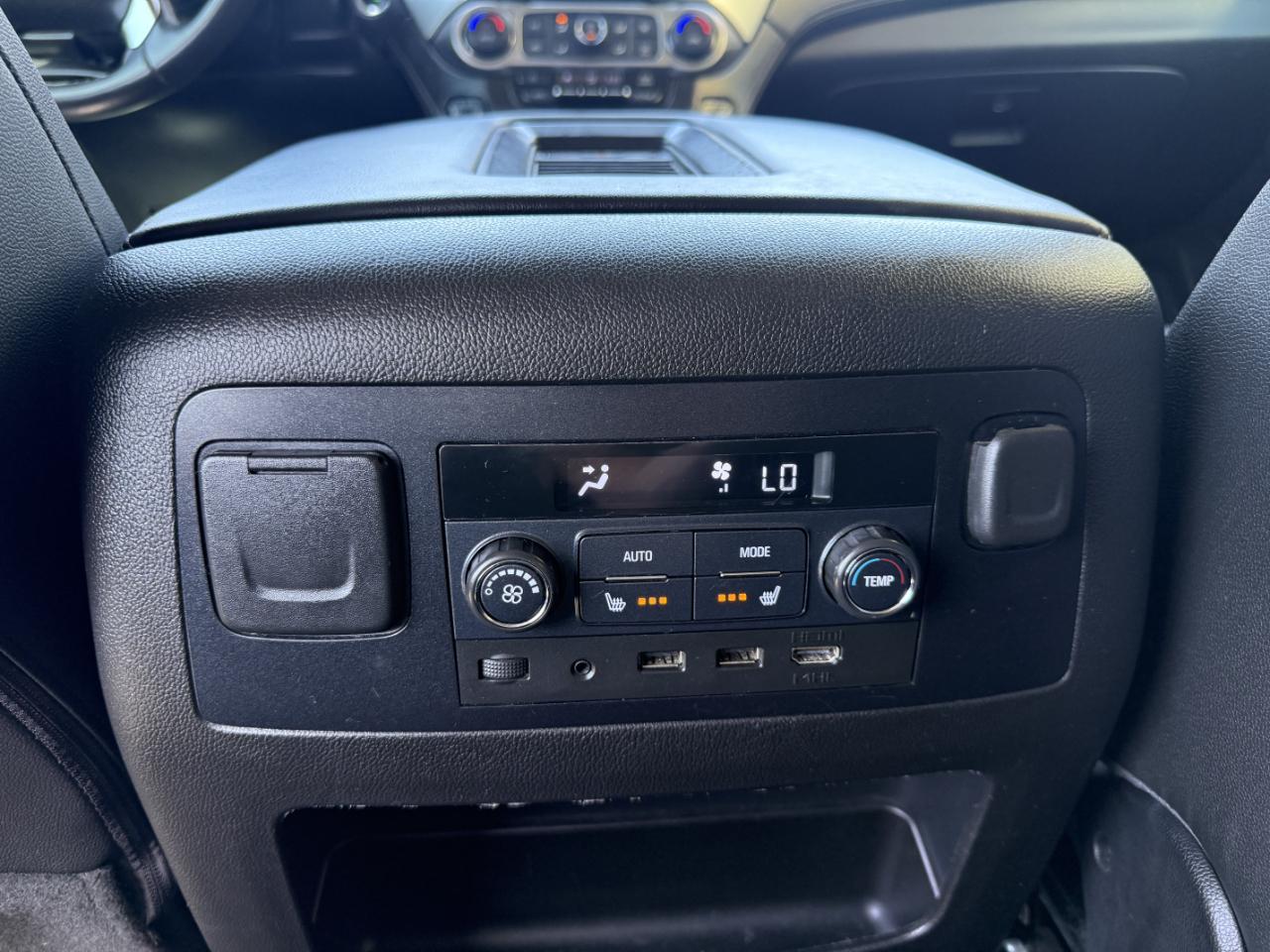 Chevrolet Tahoe 4WD 4dr Premier 2018