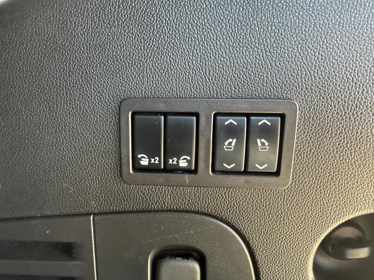 Chevrolet Tahoe 4WD 4dr Premier 2018