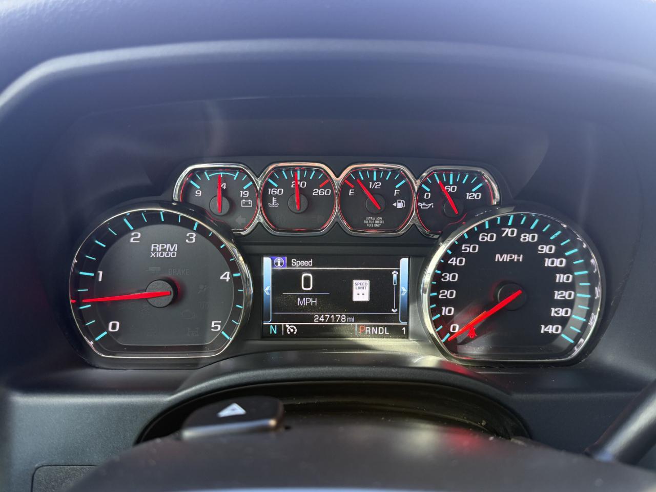 GMC Sierra 2500HD 4WD Crew Cab 153.7" SLT 2018