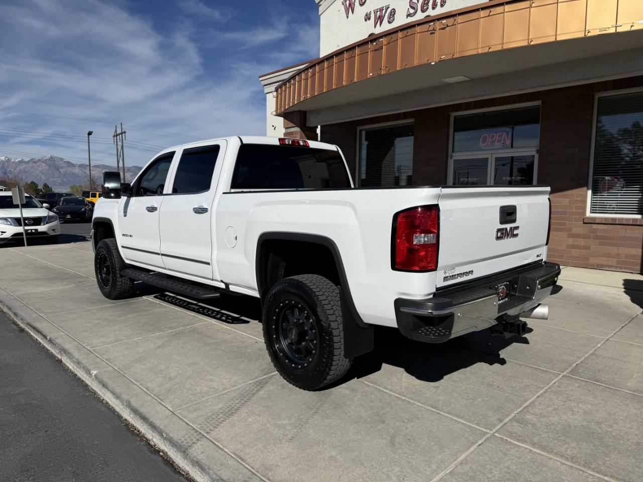 GMC Sierra 2500HD 4WD Crew Cab 153.7" SLT 2018