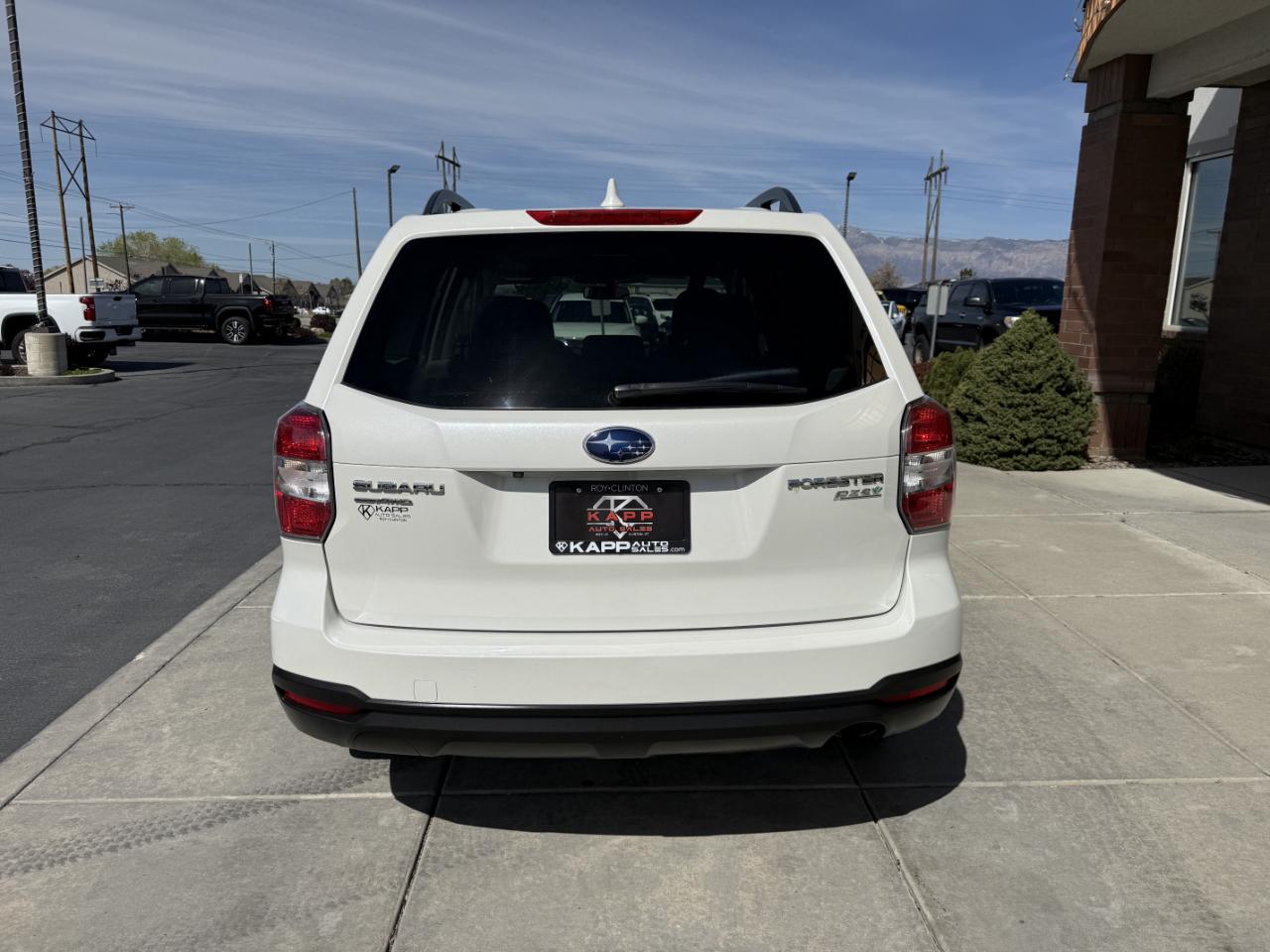 Subaru Forester 4dr CVT 2.5i Premium PZEV 2016