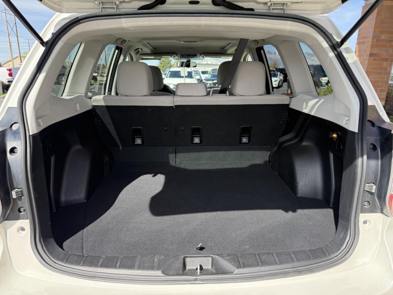 Subaru Forester 4dr CVT 2.5i Premium PZEV 2016