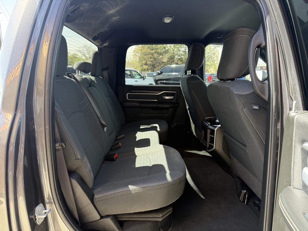 RAM 3500 Big Horn 4x4 Crew Cab 8' Box 2022