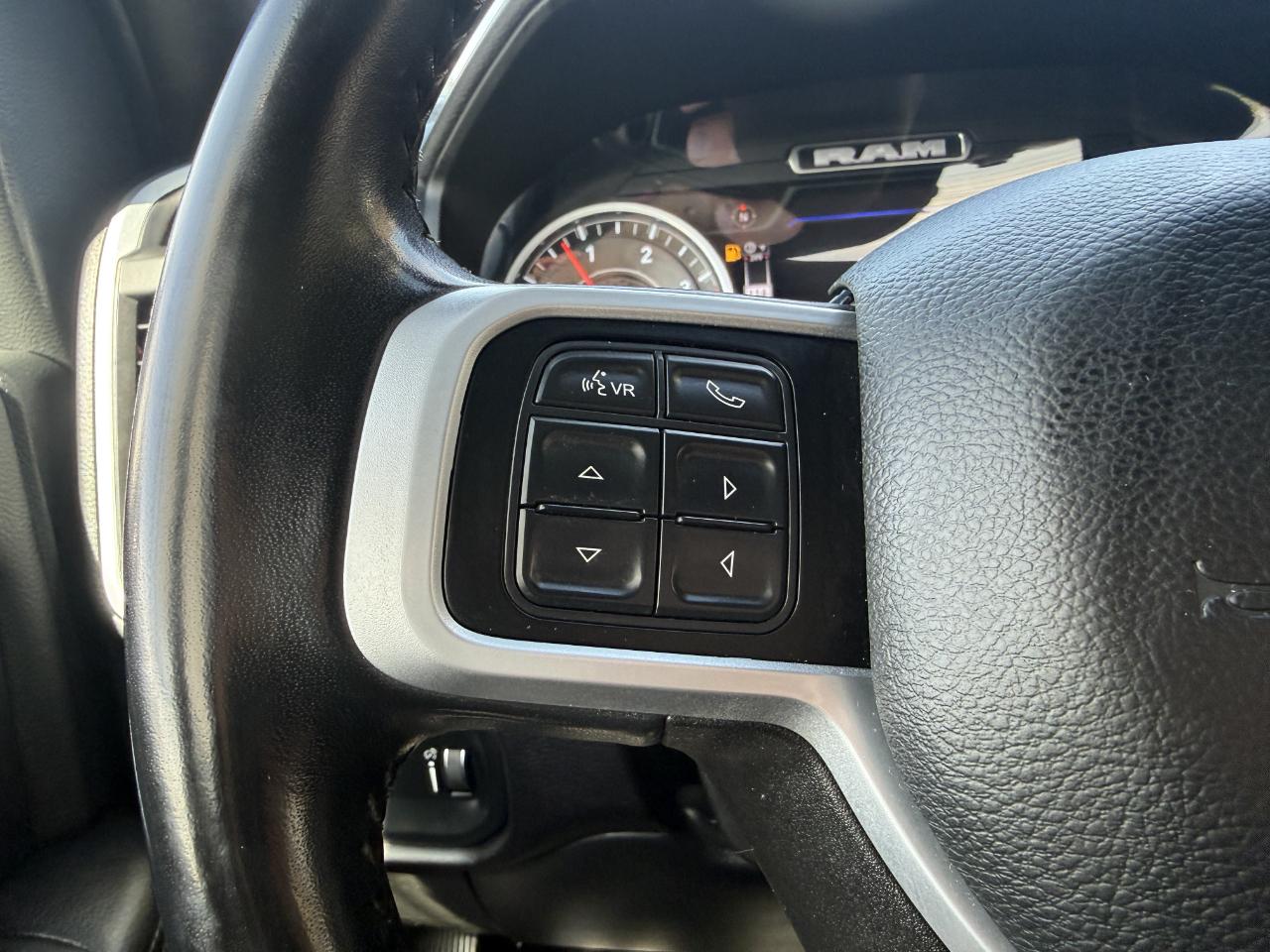 RAM 3500 Big Horn 4x4 Crew Cab 8' Box 2022