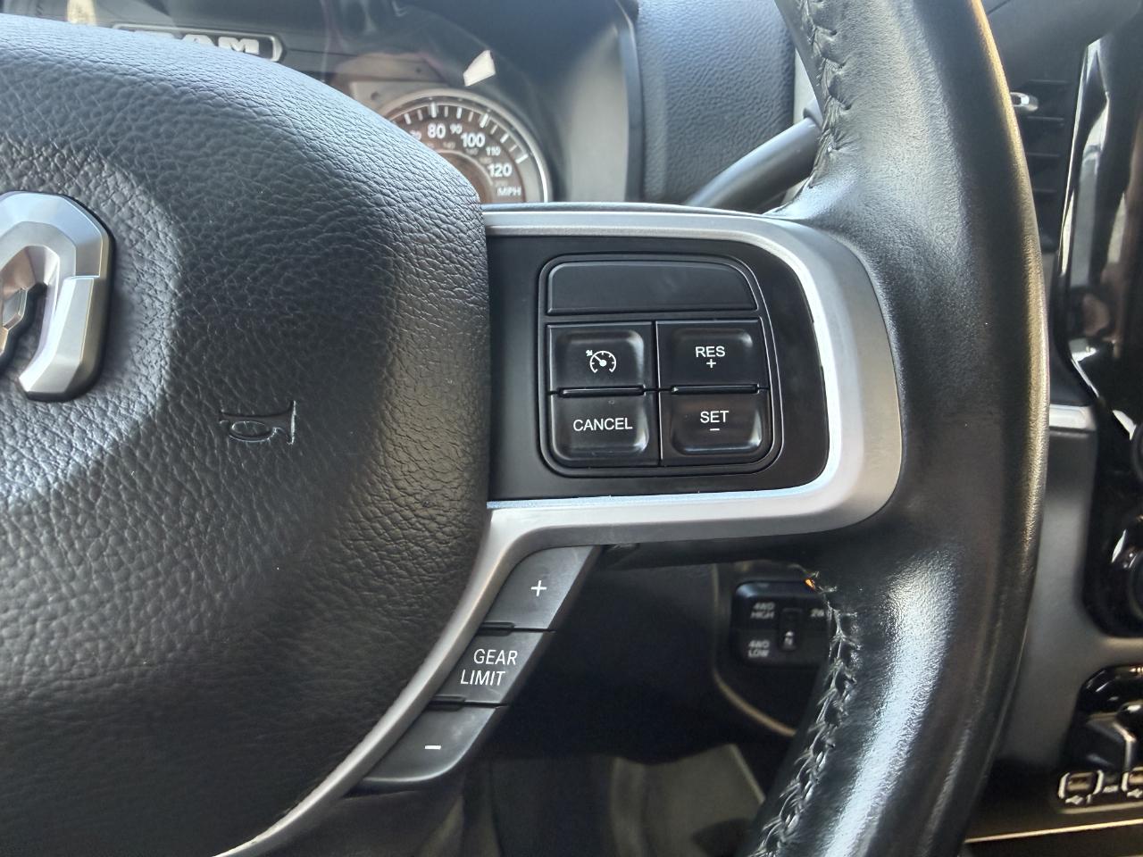 RAM 3500 Big Horn 4x4 Crew Cab 8' Box 2022