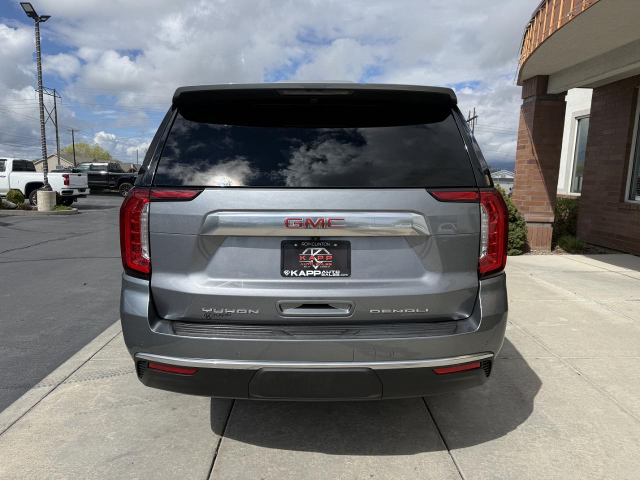 GMC Yukon XL 4WD 4dr Denali 2021
