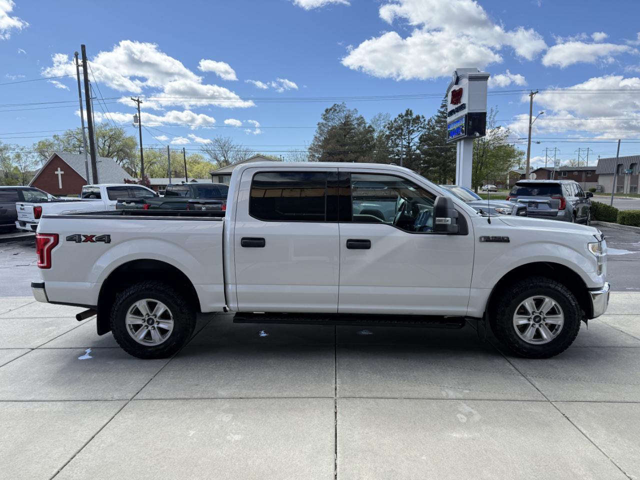 Ford F-150 4WD SuperCrew 145" XLT 2015