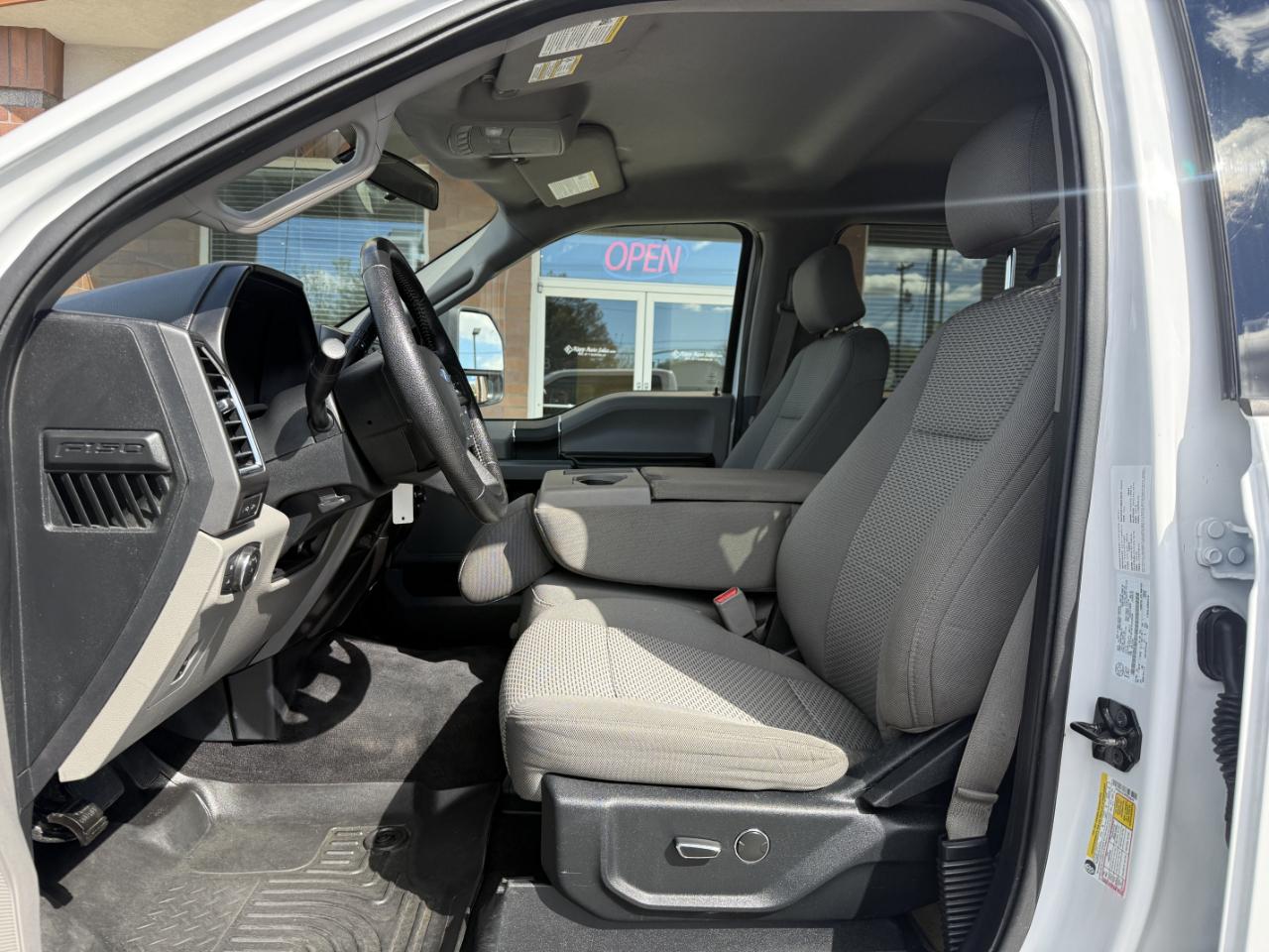 Ford F-150 4WD SuperCrew 145" XLT 2015