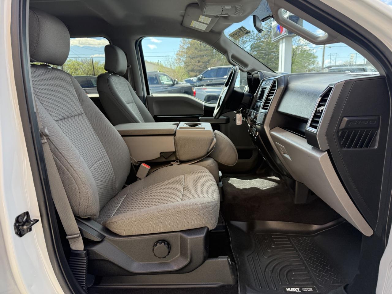 Ford F-150 4WD SuperCrew 145" XLT 2015