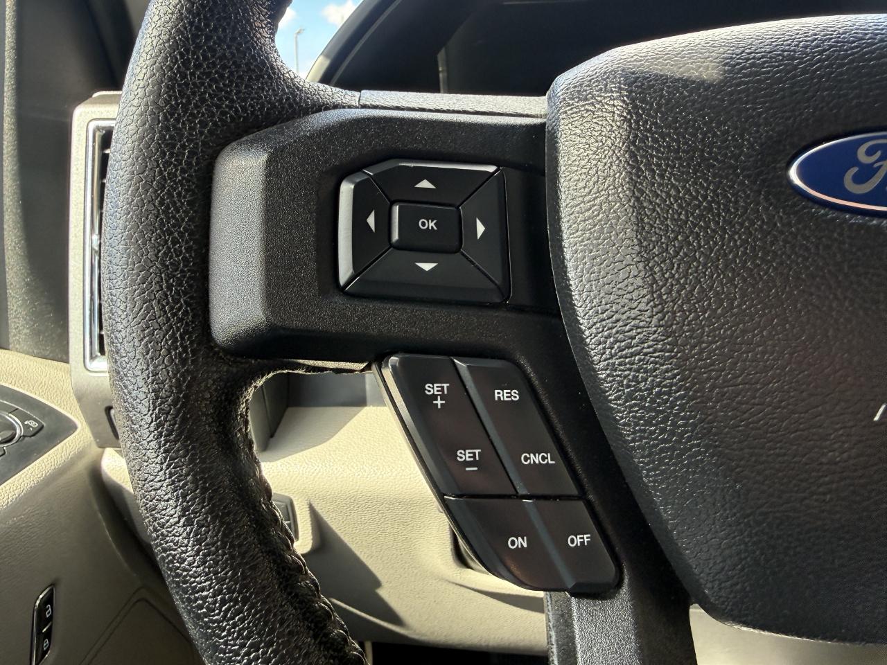 Ford F-150 4WD SuperCrew 145" XLT 2015