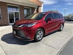 2021 Toyota Sienna 