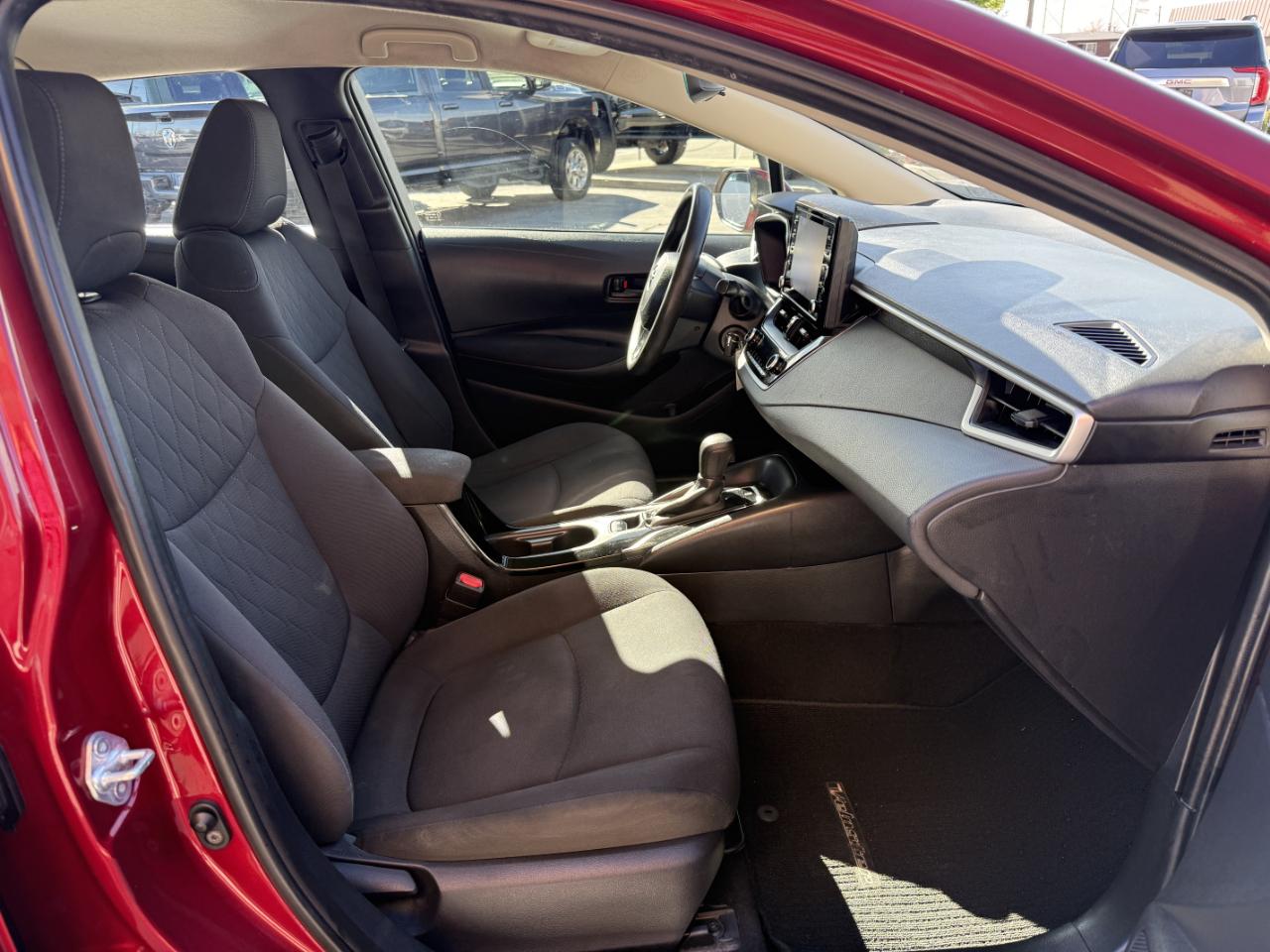 Toyota Corolla LE CVT (Natl) 2022