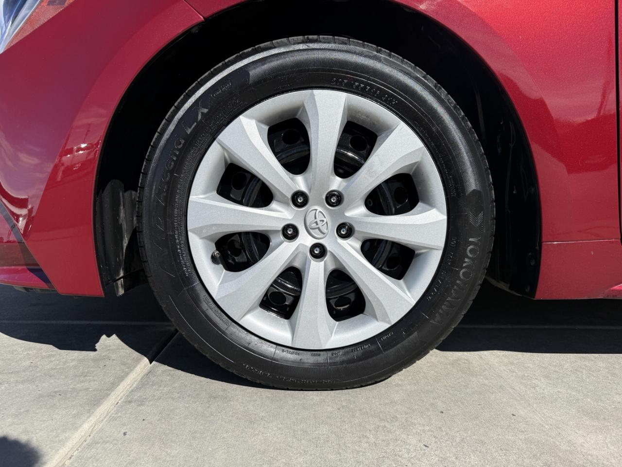 Toyota Corolla LE CVT (Natl) 2022