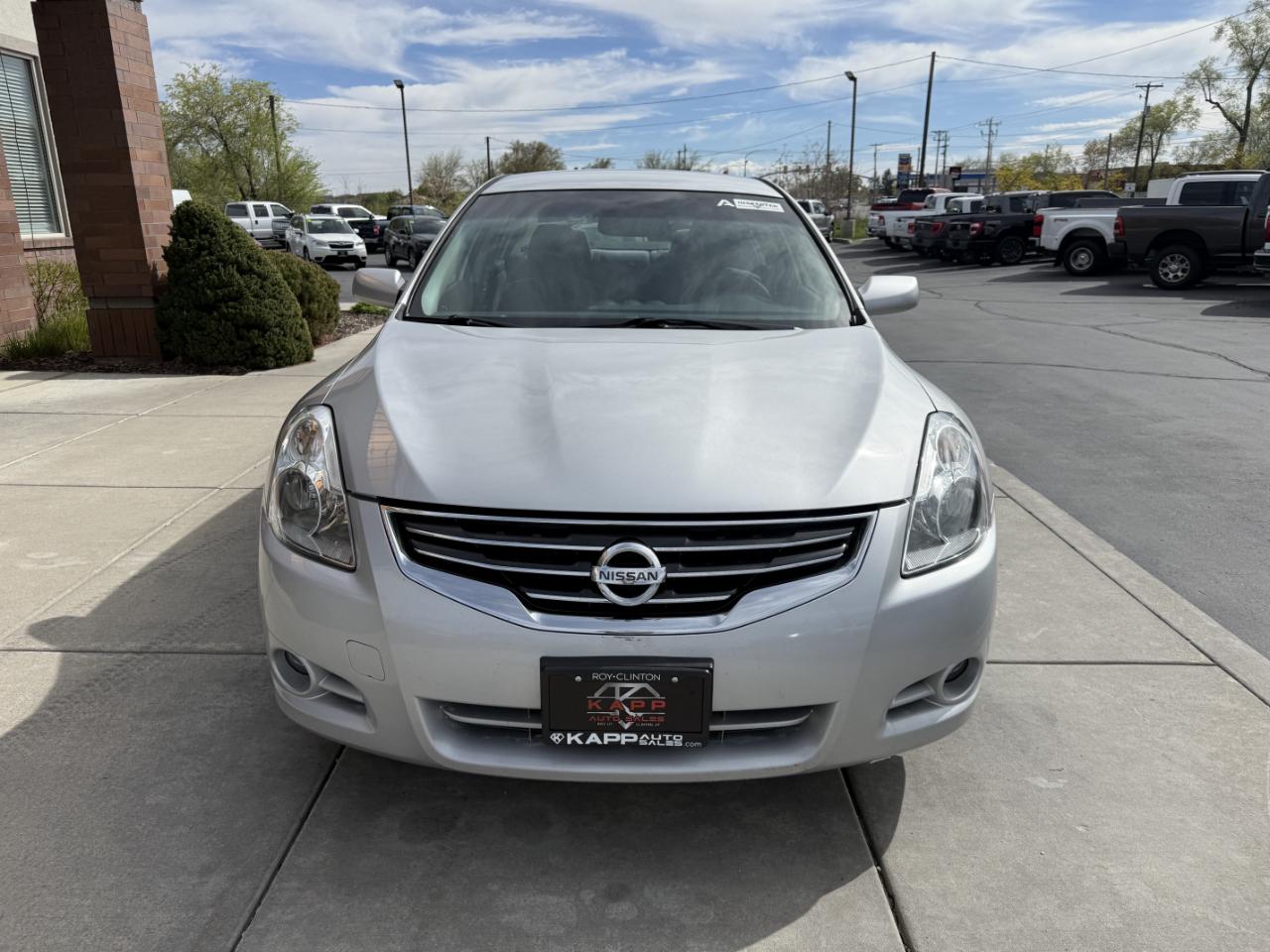 Nissan Altima 4dr Sdn I4 CVT 2.5 S 2012