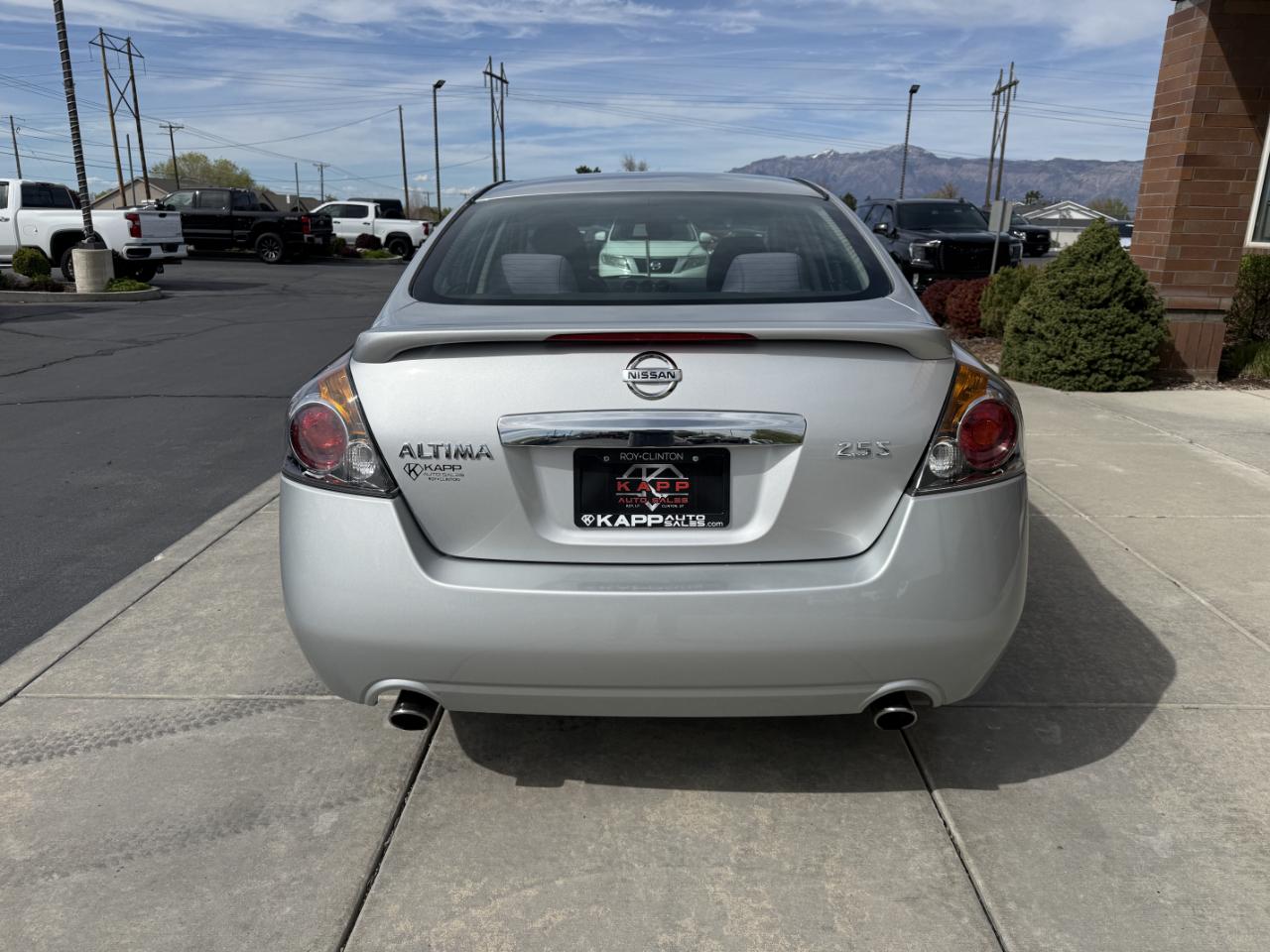 Nissan Altima 4dr Sdn I4 CVT 2.5 S 2012