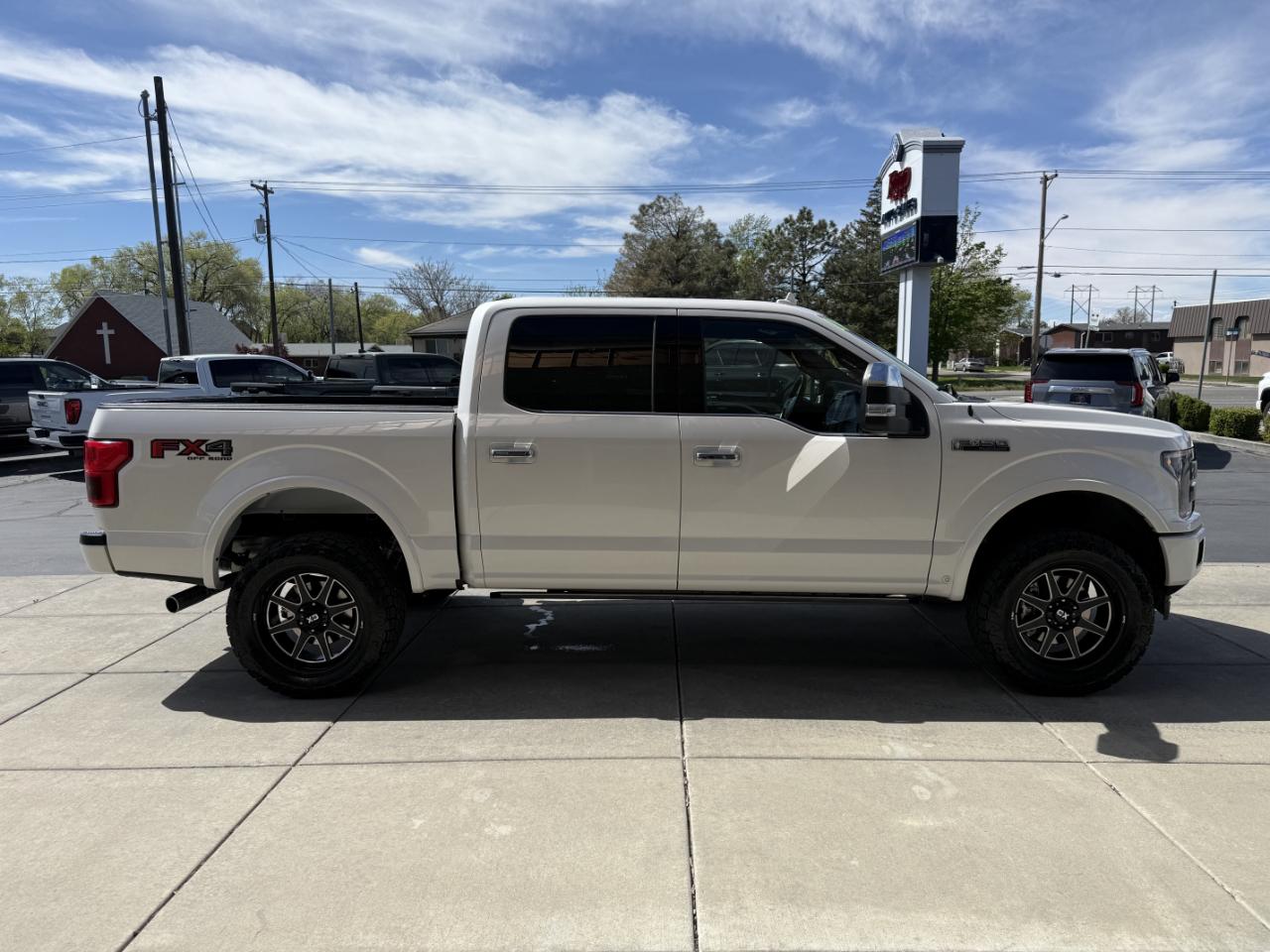 Ford F-150 Platinum 4WD SuperCrew 5.5' Box 2018